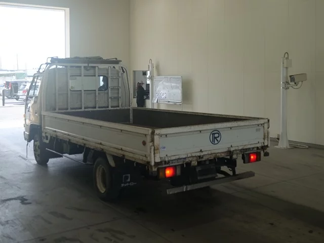 Isuzu Elf  с аукциона в Японии