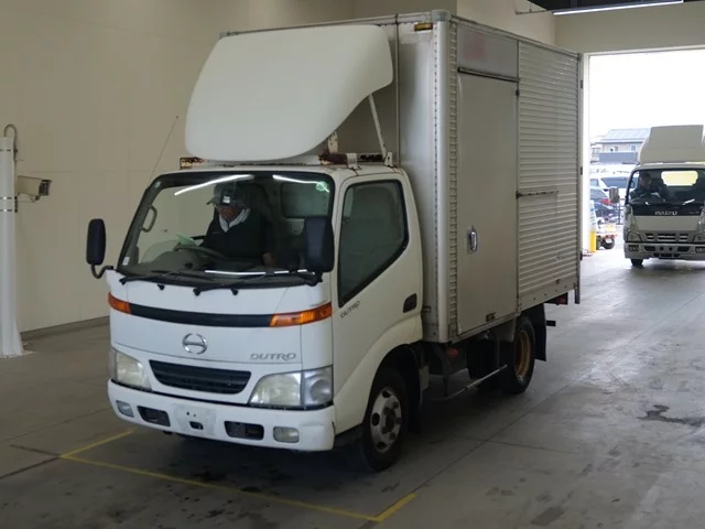 Hino Dutro  с аукциона в Японии