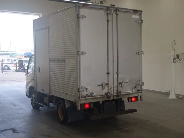 Hino Dutro  с аукциона в Японии