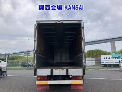 NISSAN DIESEL (UD) QUON
