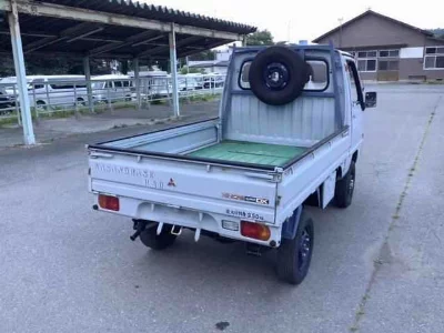 Mitsubishi Minicab