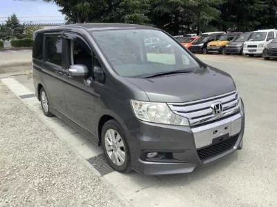 Honda STEPWGN SPADA