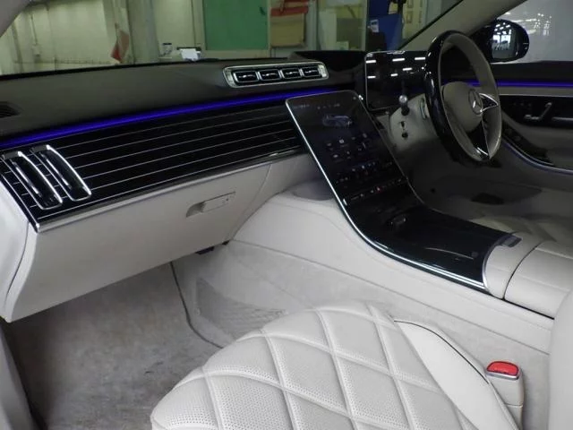 Mercedes-Benz MERCEDES MAYBACH  с аукциона в Японии