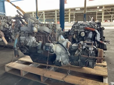 Nissan ENGINE