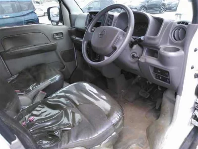 NISSAN NV100 CLIPPER