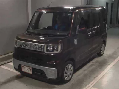 DAIHATSU WAKE