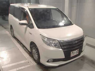 TOYOTA NOAH