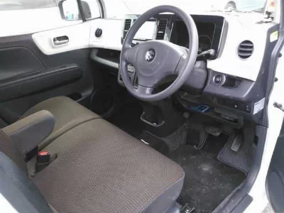 SUZUKI MRWAGON