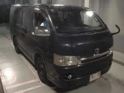 Toyota HiAce Van