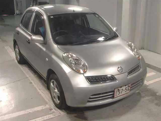 Nissan March  с аукциона в Японии