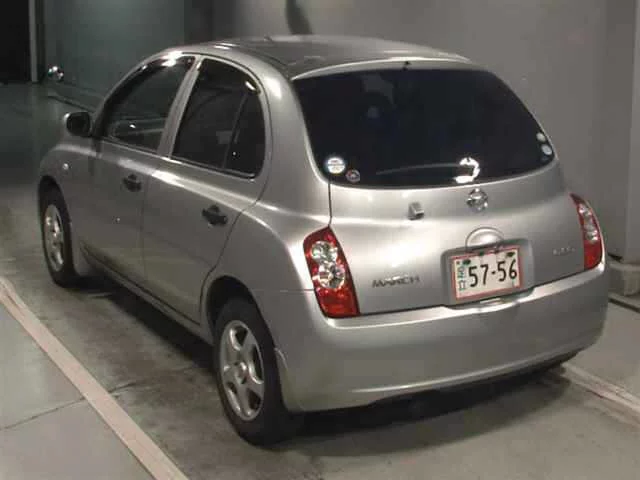 Nissan March  с аукциона в Японии
