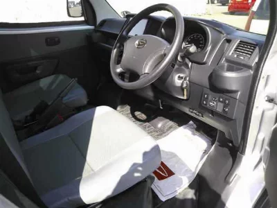 Daihatsu Gran Max