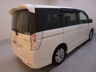 HONDA STEPWGN SPADA