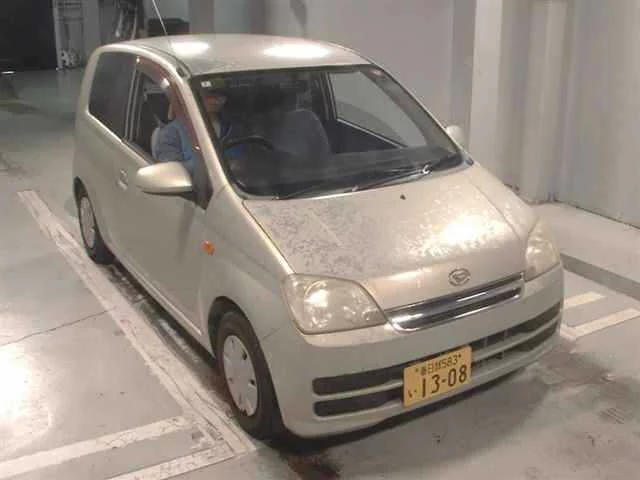 Daihatsu Mira  с аукциона в Японии