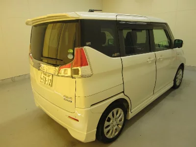 Suzuki Solio