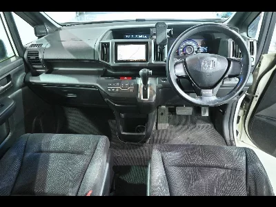 HONDA STEPWGN SPADA