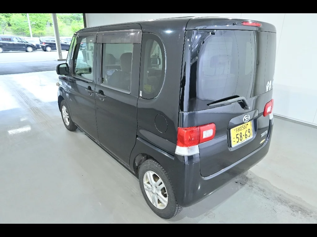 Daihatsu Tanto  с аукциона в Японии