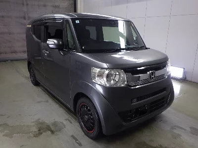 HONDA N-BOX SLASH