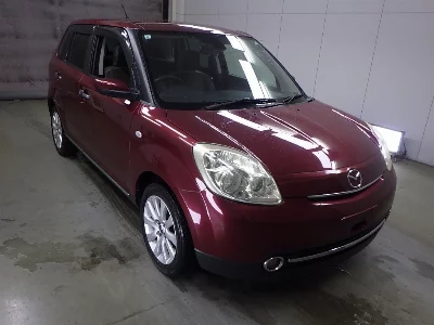 Mazda Verisa