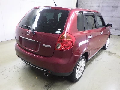 Mazda Verisa