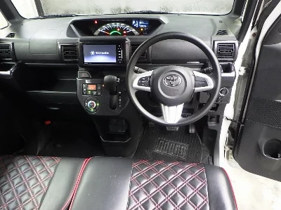 Toyota Pixis Mega