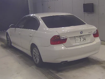 BMW 3 SERIES