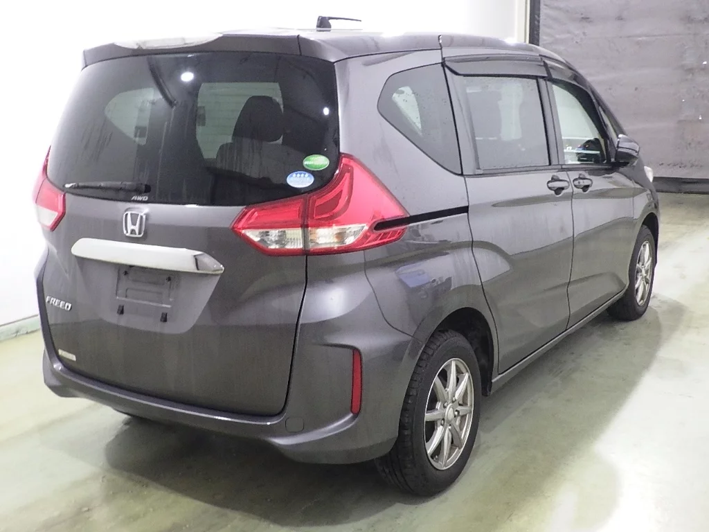 Honda Freed  с аукциона в Японии
