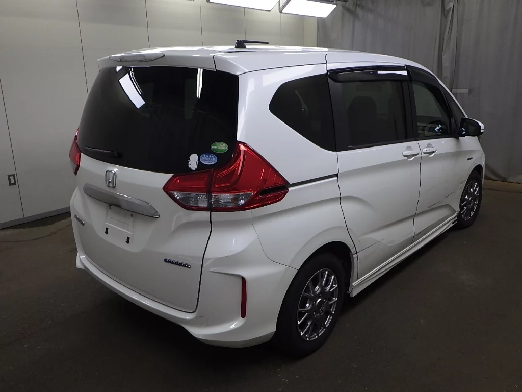 Honda Freed  с аукциона в Японии