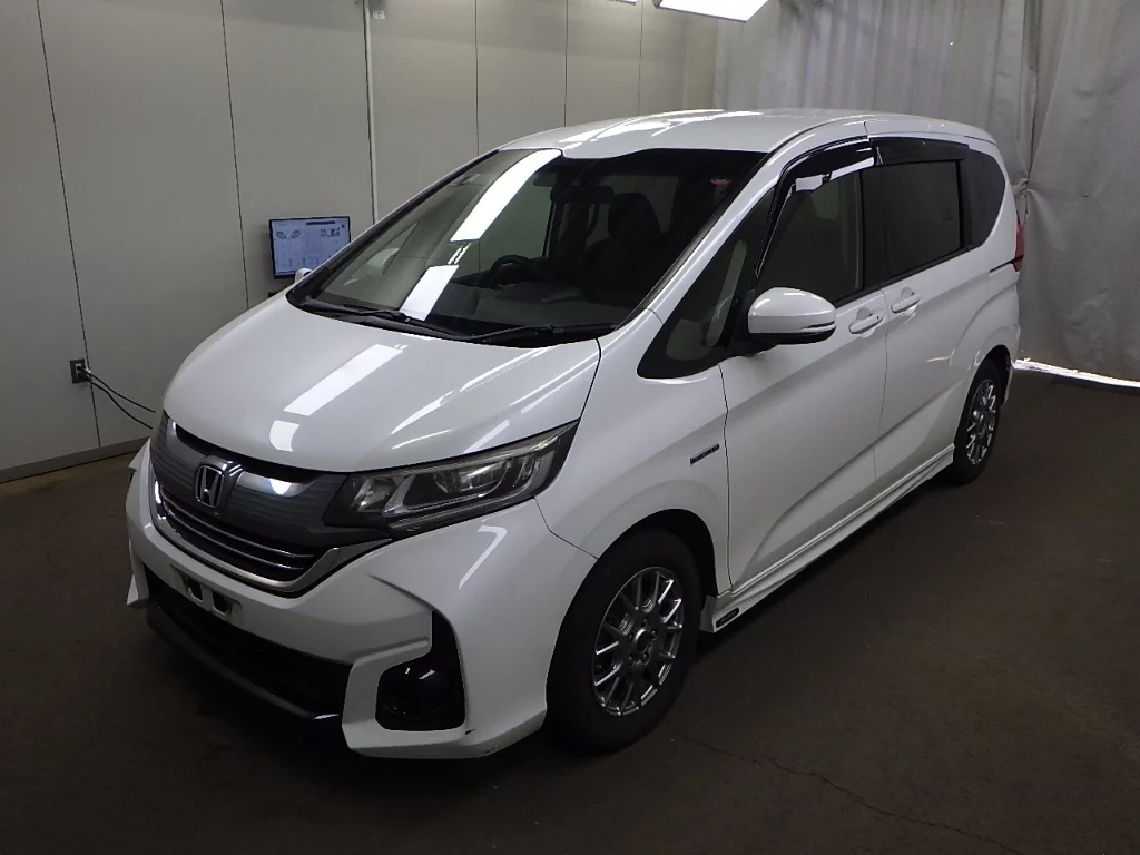 Honda Freed  с аукциона в Японии