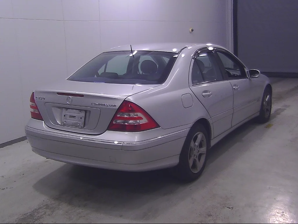 Mercedes-Benz C-Class  с аукциона в Японии