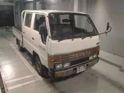 TOYOTA DYNA