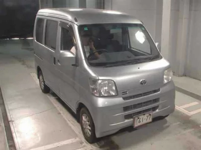 TOYOTA PIXIS VAN
