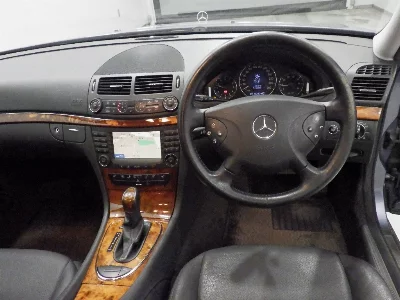 MERCEDES BENZ E CLASS