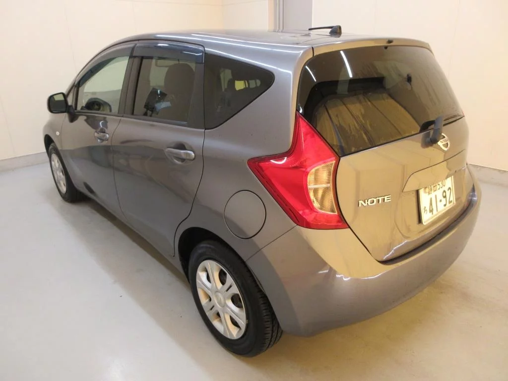 Nissan Note  с аукциона в Японии