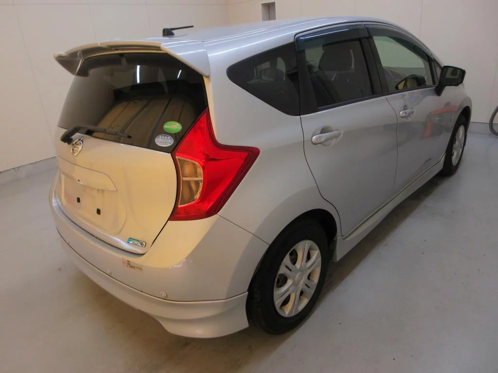 Nissan Note  с аукциона в Японии