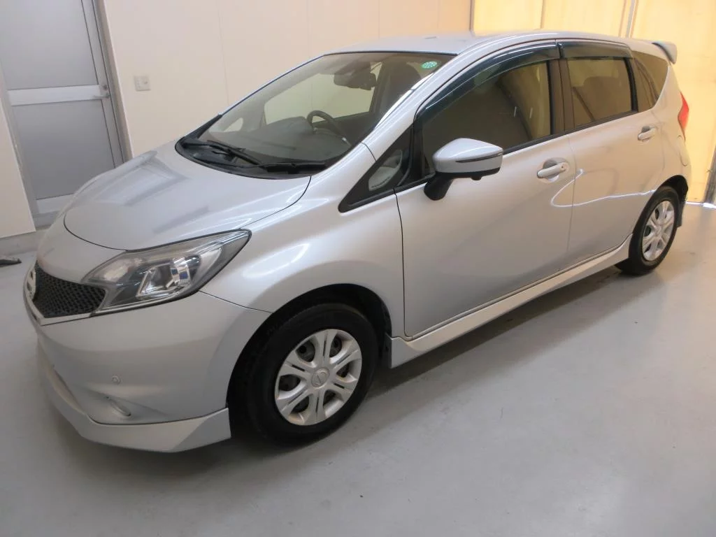 Nissan Note  с аукциона в Японии