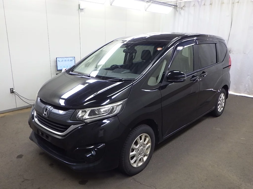 Honda Freed  с аукциона в Японии
