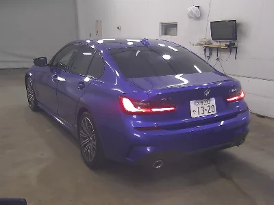 BMW 3 SERIES