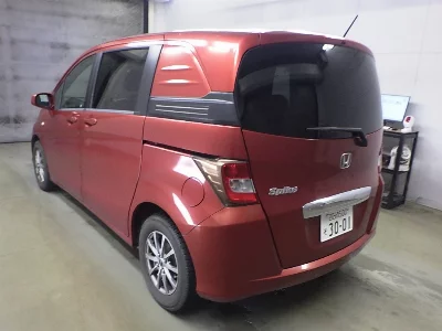 Honda Freed Spike