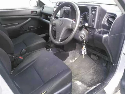 TOYOTA SUCCEED VAN