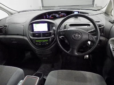 Toyota ESTIMA L