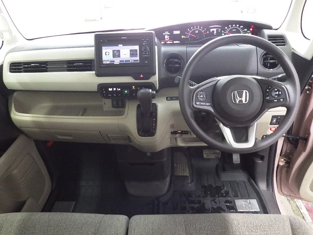 Honda N-Box  с аукциона в Японии