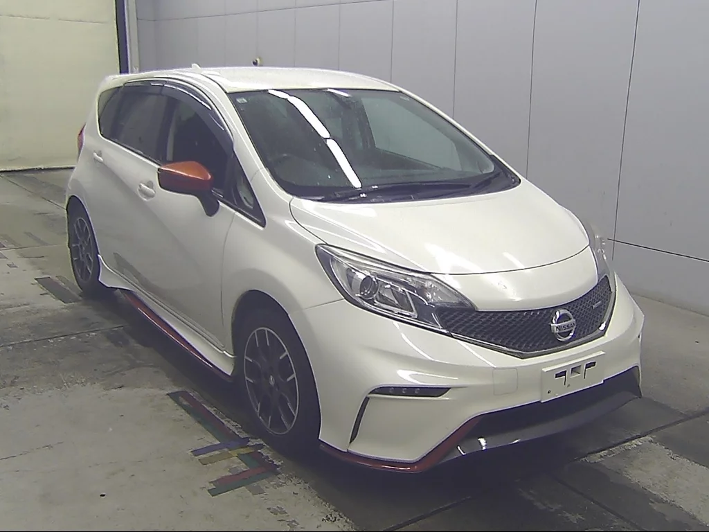 Nissan Note  с аукциона в Японии