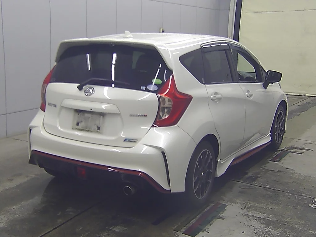 Nissan Note  с аукциона в Японии