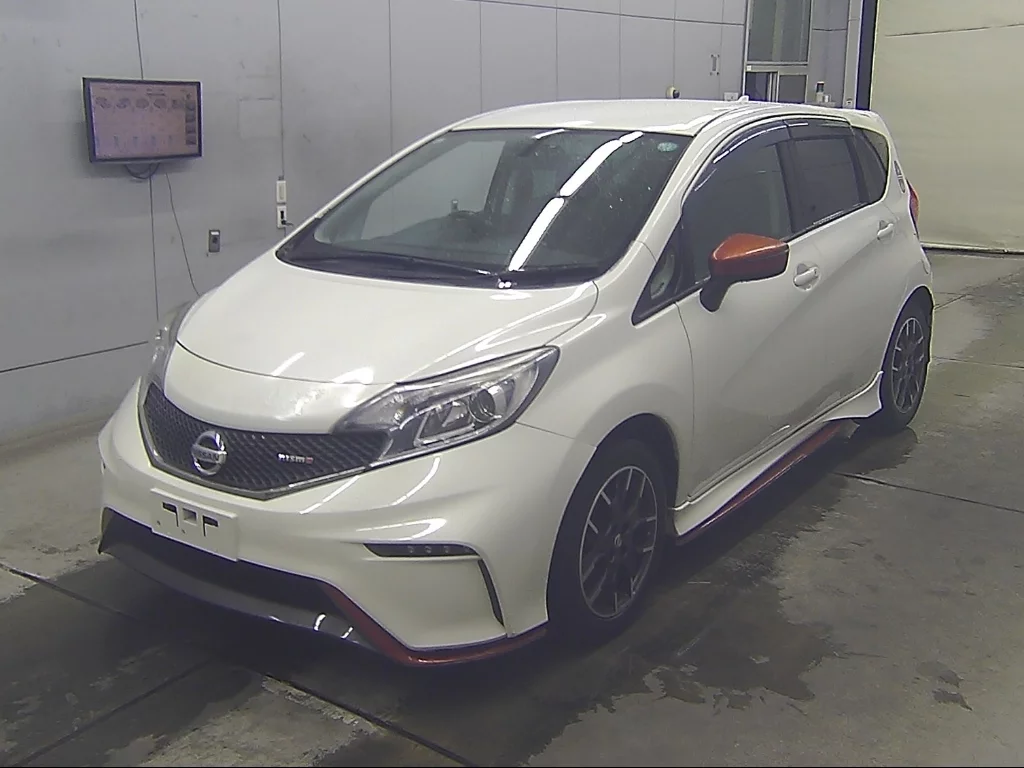 Nissan Note  с аукциона в Японии