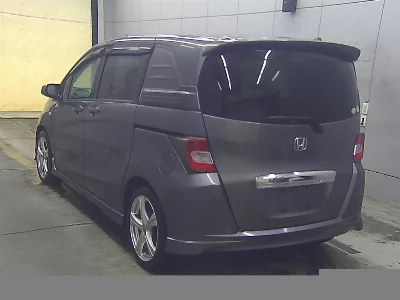 Honda Freed Spike
