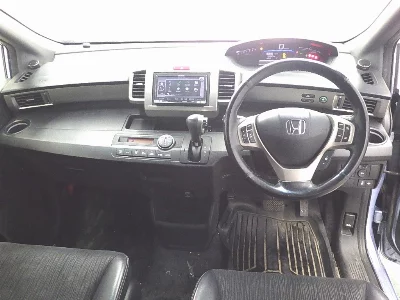 HONDA FREED SPIKE