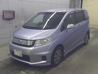 HONDA FREED SPIKE