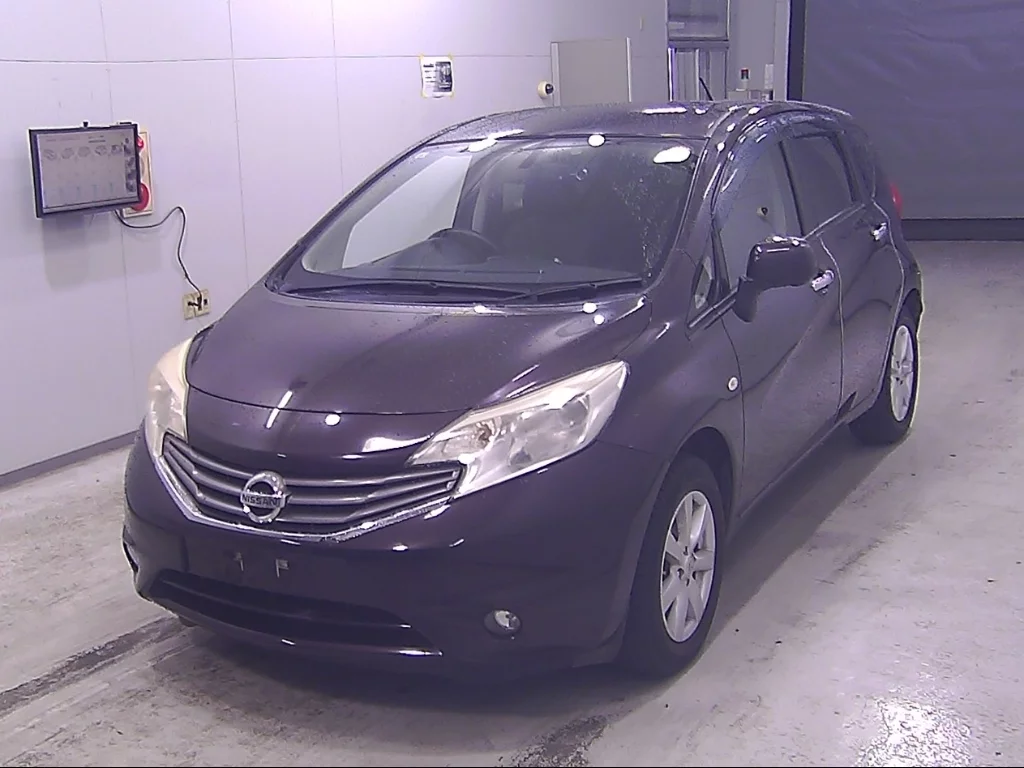 Nissan Note  с аукциона в Японии