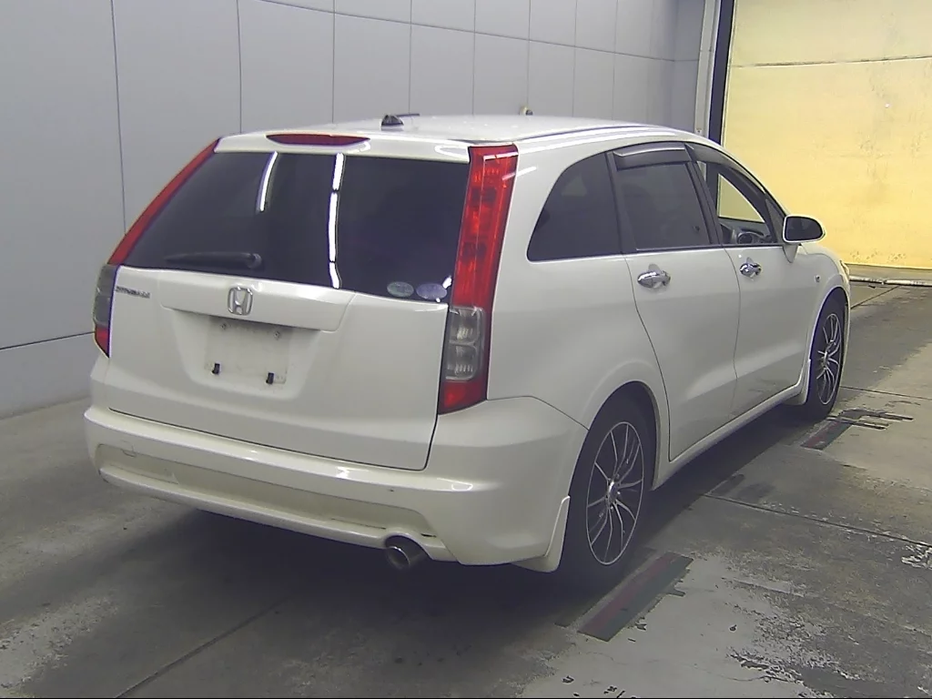 Honda Stream  с аукциона в Японии
